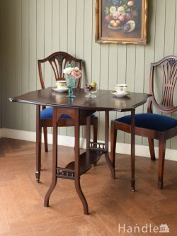 アンティーク家具 アンティークのテーブル 英国アンティークのテーブル、木目が美しい伸長式のサザーランドテーブル