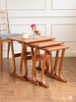 アンティーク家具 アンティークのテーブル ビンテージのコーヒーテーブル、北欧スタイルのネストテーブルParker Knoll（パーカーノール）