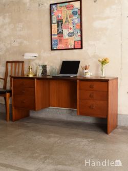 アンティーク家具 アンティークのデスク・書斎机 北欧スタイルのおしゃれなビンテージ家具、イギリスから届いたカッコいい書斎デスク