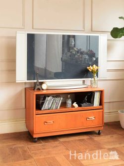 アンティーク家具 アンティークのサイドボード G-PLANのおしゃれなローボード、北欧スタイルのビンテージテレビ台