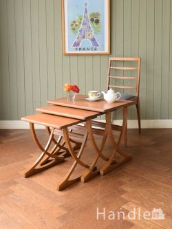 アンティーク家具 アンティークのテーブル 北欧スタイルのおしゃれなヴィンテージ家具、ネイサン社のネストテーブル