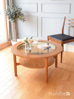 アンティーク家具 アンティークのテーブル Schreiber社のコーヒーテーブル、イギリスから届いたガラス天板が使いやすいローテーブル