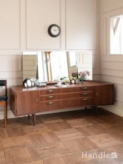 アンティーク家具 アンティークのドレッサー 北欧スタイルのおしゃれなドレッサー、英国meredew社のビンテージ家具