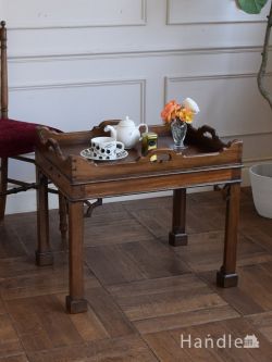 アンティーク家具 アンティークのテーブル イギリスで見つけたアンティークテーブル、持ち手付きのおしゃれなコーヒーテーブル
