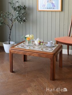 アンティーク家具 アンティークのテーブル G-PLANのヴィンテージテーブル、タイルトップのおしゃれなコーヒーテーブル