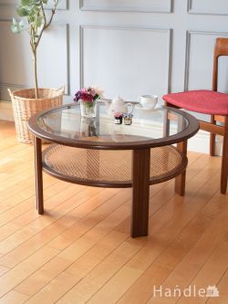 アンティーク家具 アンティークのテーブル イギリスから届いたおしゃれなビンテージテーブル、G-planのガラストップコーヒーテーブル