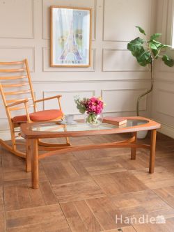 アンティーク家具 アンティークのテーブル 英国ネイサン社のおしゃれなビンテージテーブル、ガラス天板のカッコいいコーヒーテーブル