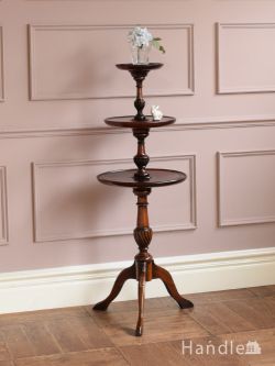 アンティーク家具 アンティークのテーブル イギリスから届いた美しいアンティークテーブル、マホガニー材の3段タイプのダムウェイター