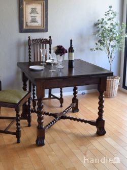 アンティーク家具 アンティークのテーブル イギリスから届いたアンティークのダイニングテーブル、おしゃれな伸長式ドローリーフテーブル