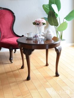 アンティーク家具 アンティークのテーブル イギリスから届いたアンティークのローテーブル、パットフットが美しいコーヒーテーブル
