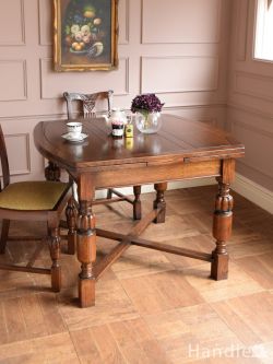 アンティーク家具 アンティークのテーブル イギリスから届いたアンティークの伸長式テーブル、天板の形がおしゃれなドローリーフテーブル