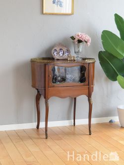 アンティーク家具 アンティークのキャビネット イギリスから届いたアンティークのサイドキャビネット、象嵌が美しいキドニー型のカップボード