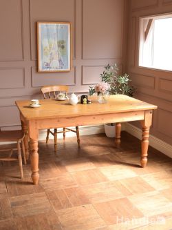 アンティーク家具 アンティークのテーブル イギリスから届いたアンティークのおしゃれなテーブル、オールドパイン材のダイニングテーブル
