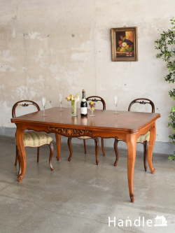 アンティーク家具 アンティークのテーブル フランスから届いたアンティークのテーブル、天板が伸び縮みする伸長式のドローリーフテーブル