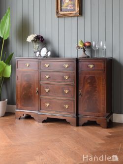 アンティーク家具  英国アンティークのキャビネット、マホガニー材の木目が美しい気品漂うサイドボード