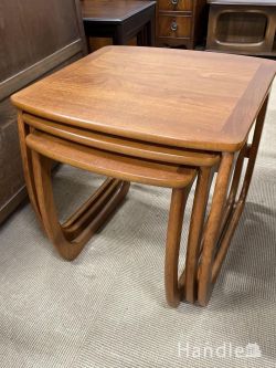 到着予定商品  Nathan　ビンテージ　ネストテーブル