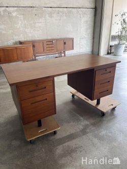 到着予定商品 アンティークのデスク・書斎机 ビンテージデスク