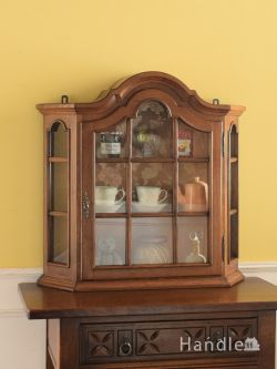 アンティーク家具 アンティークのキャビネット フランスから届いたコンパクトサイズのアンティーク家具、優雅な形がおしゃれなウォールキャビネット