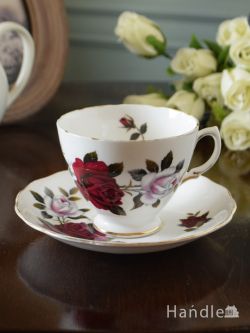アンティーク雑貨 アンティーク食器 コルクラフ(Colclough)のカップ＆ソーサー、深紅色のバラがキレイなアンティーク陶磁器