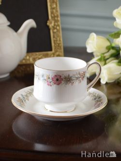 アンティーク雑貨 アンティーク食器 イギリスのアンティーク食器、パラゴン＆ロイヤルアルバートのベリンダシリーズのカップ＆ソーサー