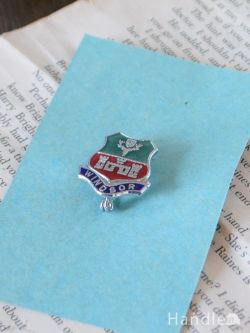 アンティーク雑貨 アンティークブローチ イギリスのアンティークアクセサリー、紋章がデザインされたアンティークブローチ（ウィンザー）