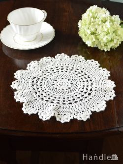 アンティーク雑貨 ドイリー・クロス フランスのアンティーク雑貨、繊細なクロッシェレースのおしゃれなドイリー