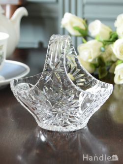 アンティーク雑貨 サラダボウル アンティーク アンティークのガラス雑貨、キラキラ輝くプレスドグラスのバスケット