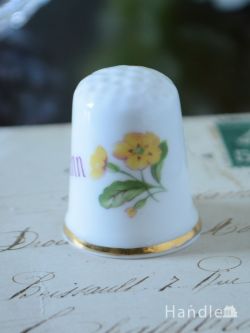 アンティーク雑貨 アンティーク食器 イギリスのアンティーク指ぬき、黄色いお花のシンブル（Ann）