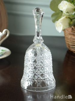 アンティーク雑貨 アンティーク 雑貨のガラス小物 イギリスのアンティークガラス雑貨、キラキラ輝くプレスドグラスのベル