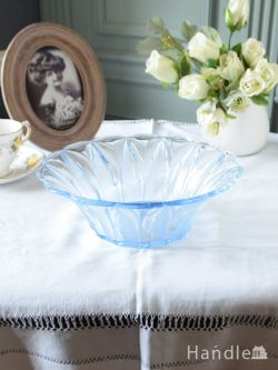 アンティーク雑貨 サラダボウル アンティーク アンティークガラスの食器、イギリスから届いた爽やかなブルーのガラスボウル