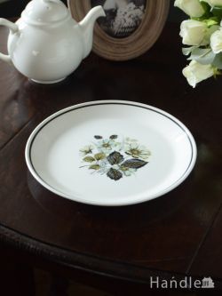 アンティーク雑貨 アンティーク 陶磁器の雑貨 ジョンソンブラザーズ（Johson Brothers）の陶磁器、お花柄が美しいアンティークのプレート