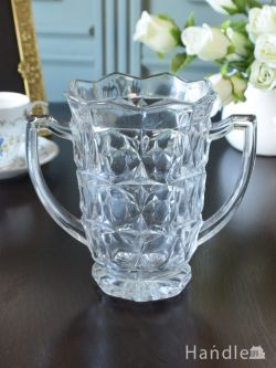 アンティーク雑貨 アンティーク 雑貨のガラス小物 アンティークのガラス食器、両サイドに持ち手が付いたプレスドグラスのセロリベース