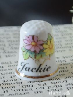アンティーク雑貨 アンティーク食器 イギリスのアンティーク雑貨、ピンクとイエローのお花のシンブル（Jackie）