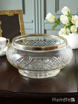 アンティーク雑貨 アンティーク 雑貨のガラス小物 アンティークガラスの器、シルバーの縁どりが豪華なプレスドグラスのボウル