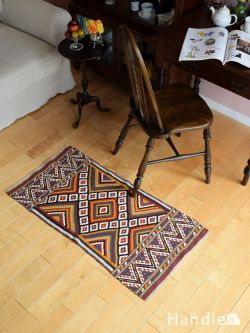 アンティーク雑貨 トライバルラグ・トルコ絨毯 ビンテージのおしゃれな織物、トルコマナスティルの一点もののオールドキリム