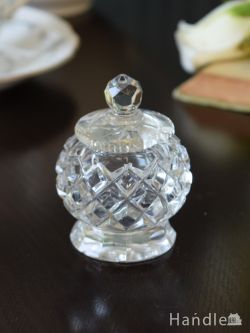 アンティーク雑貨 ジュエリーボックスアンティーク アンティークガラスの可愛い器、小さくて可愛いプレスドグラスのスパイス入れ