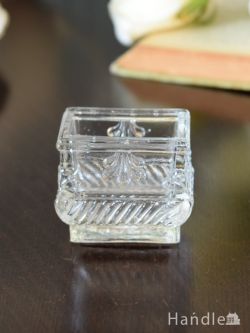アンティーク雑貨 サラダボウル アンティーク アンティークガラスのスパイスボウル、プレスドグラスのスパイス入れ