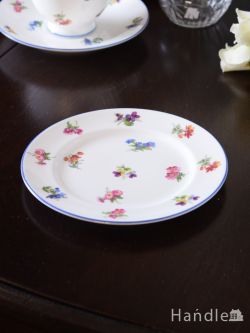 アンティーク雑貨 アンティーク食器 イギリスのアンティーク陶磁器、小さな花柄が可愛いロイヤルグラフトン（Royal Grafton）プレート