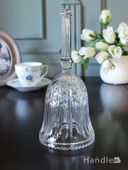 イギリスのアンティークガラス雑貨、輝きがキレイなプレスドグラスのベル