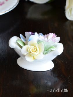 アンティーク雑貨 ロイヤルドルトン社のアンティークの陶花、ボーンチャイナのフラワーバスケット
