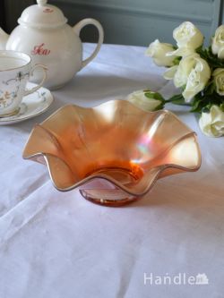 アンティーク雑貨 アンティーク食器 アンティークのおしゃれなガラスの器、七色に輝く幻想的なカーニバルガラスのコンポート