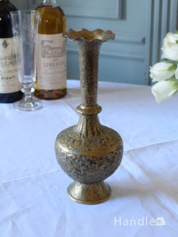 アンティーク雑貨 フラワーベース・花瓶アンティーク イギリスから届いた真鍮製の花器、アンティークのおしゃれなフラワーベース（一輪挿し）
