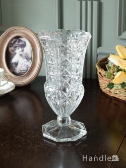 アンティーク雑貨 フラワーベース・花瓶アンティーク アンティークガラスのフラワーベース、イギリスから届いたプレスドグラスの花瓶