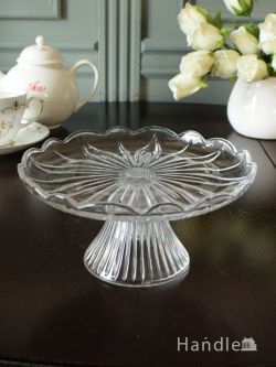 アンティーク雑貨 アンティーク食器 イギリスで見つけたアンティークガラスの器、とってもおしゃれなケーキスタンド