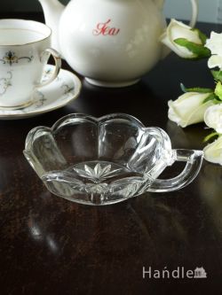 アンティーク雑貨 アンティーク食器 持ち手が付いた可愛いアンティークのプレスドグラスのデザートグラス