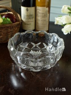 アンティーク雑貨 アンティーク食器 アンティークガラスの美しいボウル、型押し模様がキラキラ輝くおしゃれなガラスの器