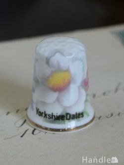 アンティーク雑貨 アンティークオブジェ イギリスのアンティーク雑貨、可愛いお花の模様のシンブル(Yorksheire Dales)