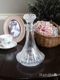 英国アンティークのガラス食器、キラキラ輝く美しいデカンタ