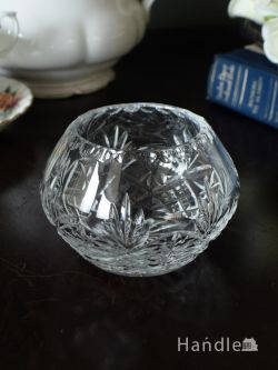 アンティーク雑貨 アンティーク食器 コロンと可愛いフォルムのアンティークガラス、英国から届いたプレスドグラスのフラワーべース
