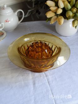 英国アンティークガラスのフラワーベース、プレスドグラスの花留め付き花器(m-7217-z)
